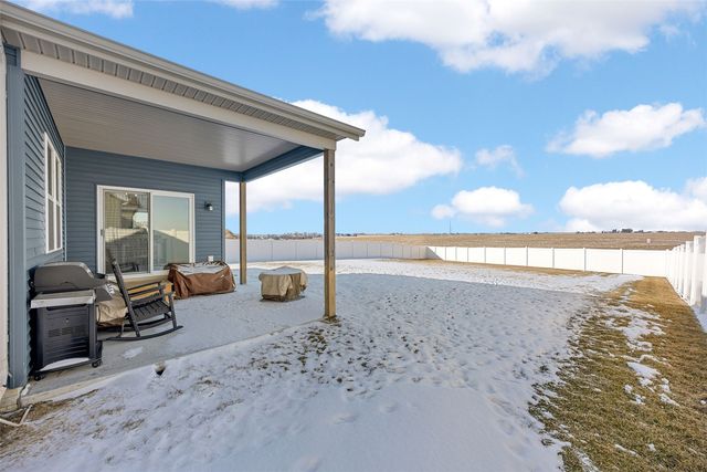 2028 Royal Oak Ridge Road, Marion, IA 52302