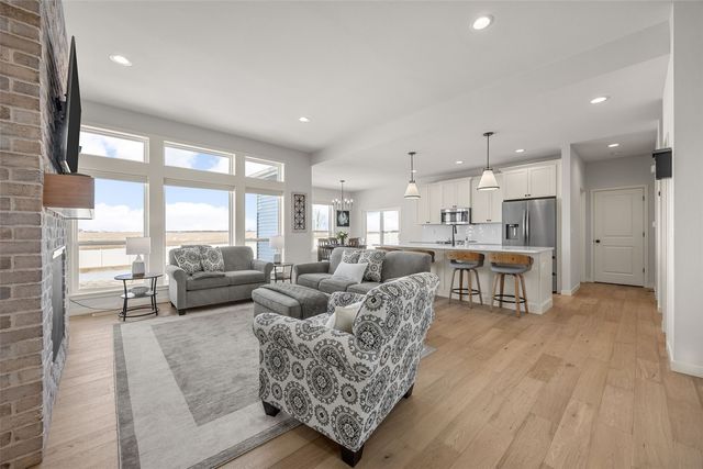 2028 Royal Oak Ridge Road, Marion, IA 52302