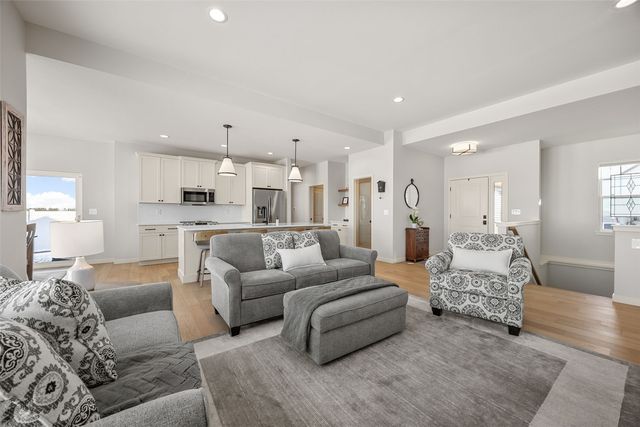 2028 Royal Oak Ridge Road, Marion, IA 52302