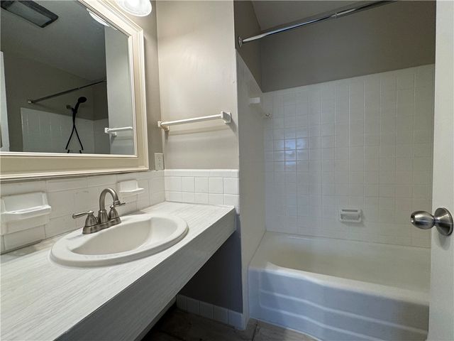 3040 E Dorothy Lane 23, Kettering, OH 45420