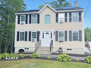 421 School St, Winchendon, MA 01475