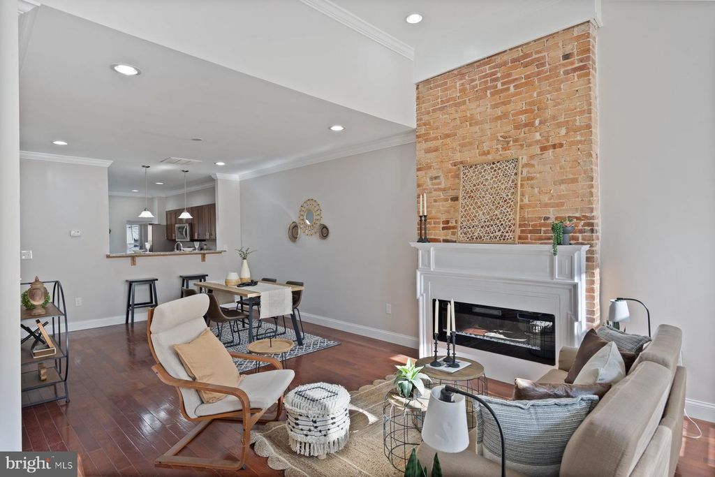 1917 MCCULLOH ST, Baltimore, MD 21217