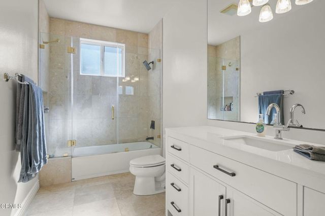 2550 Riave Court, Camarillo, CA 93012