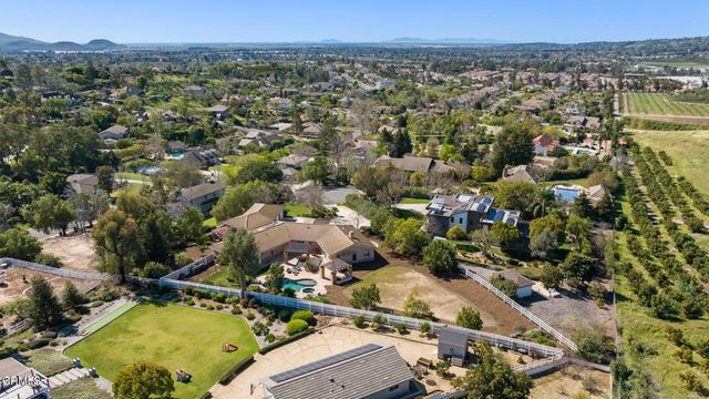 2550 Riave Court, Camarillo, CA 93012