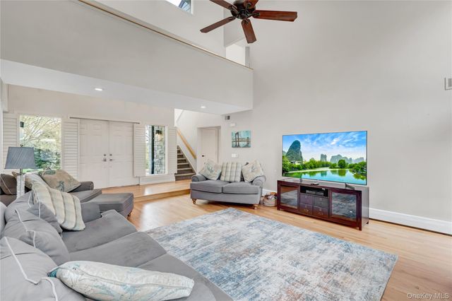 24 Allyson Place, East Setauket, NY 11733