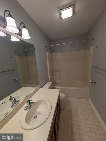 859 OLD SILVER SPRING RD, Mechanicsburg, PA 17055