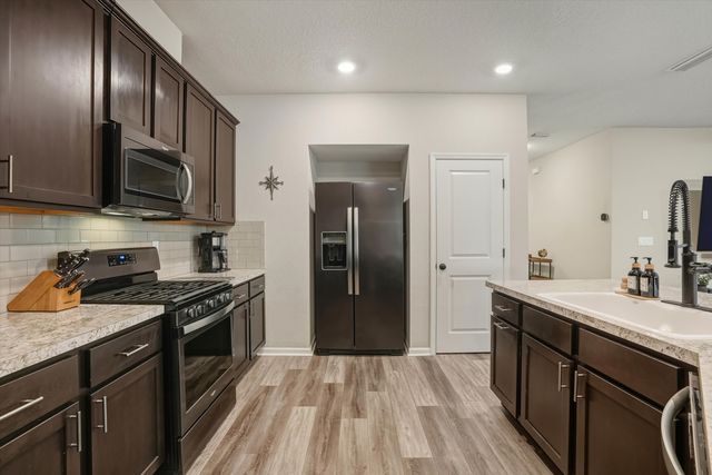 11817 Flowering Peach Ct, Jacksonville, FL 32256