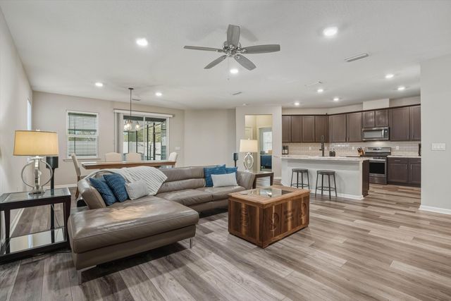 11817 Flowering Peach Ct, Jacksonville, FL 32256