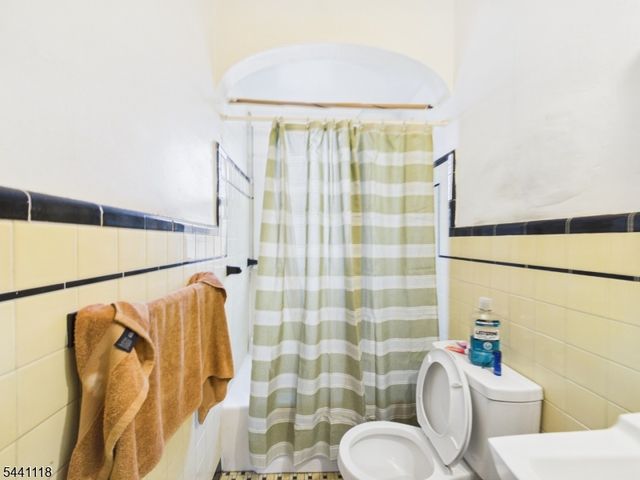 139 Fairview Ave, Prospect Park Boro, NJ 07508