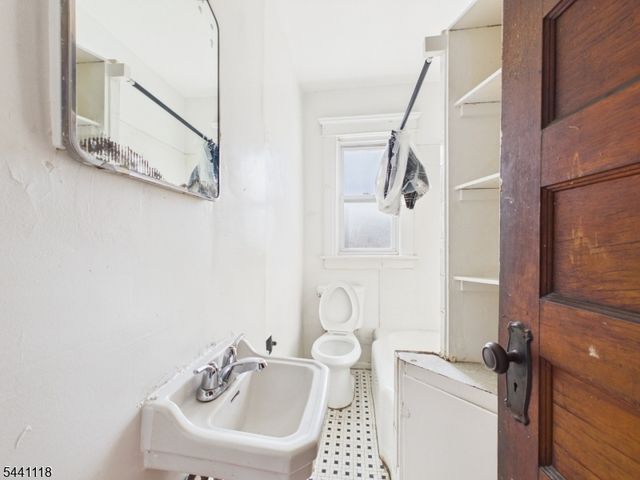 139 Fairview Ave, Prospect Park Boro, NJ 07508