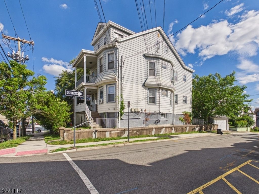 139 Fairview Ave, Prospect Park Boro, NJ 07508