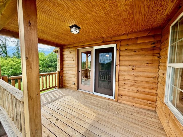 498 Lockwood Rd., Washington Twp, PA 15632