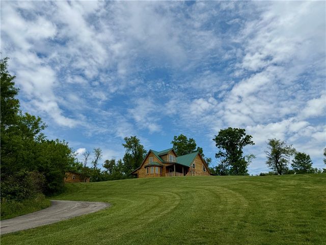498 Lockwood Rd., Washington Twp, PA 15632
