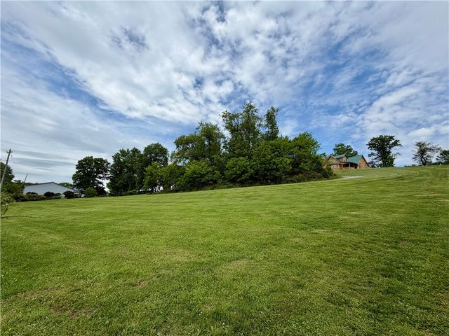 498 Lockwood Rd., Washington Twp, PA 15632