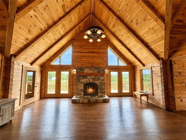498 Lockwood Rd., Washington Twp, PA 15632