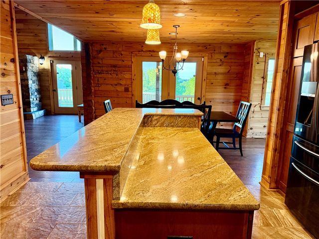 498 Lockwood Rd., Washington Twp, PA 15632