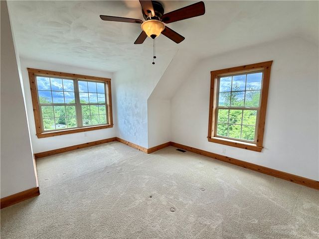 498 Lockwood Rd., Washington Twp, PA 15632