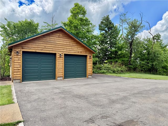 498 Lockwood Rd., Washington Twp, PA 15632