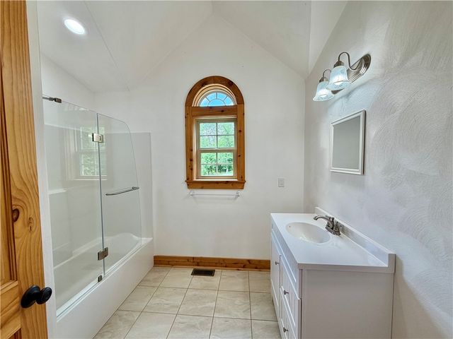 498 Lockwood Rd., Washington Twp, PA 15632