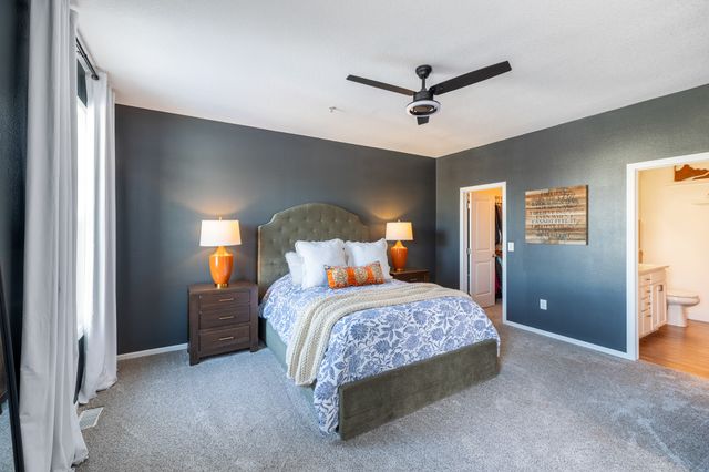 210 80th Street 104, West Des Moines, IA 50266