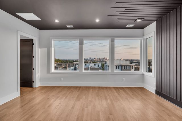 15A Fern Ave, Nashville, TN 37207