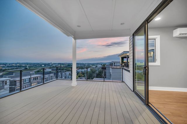 15A Fern Ave, Nashville, TN 37207