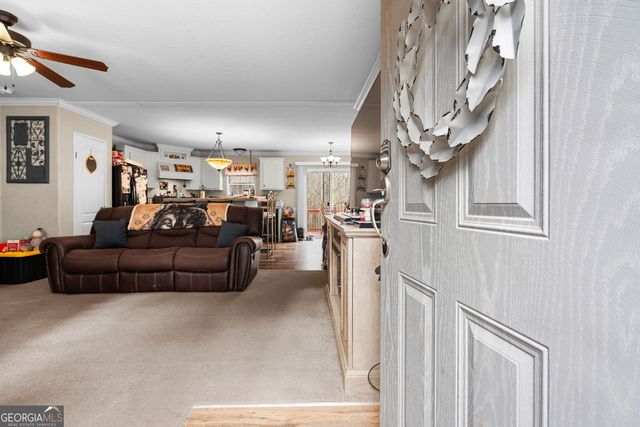 888 Minardi Drive, Hogansville, GA 30230