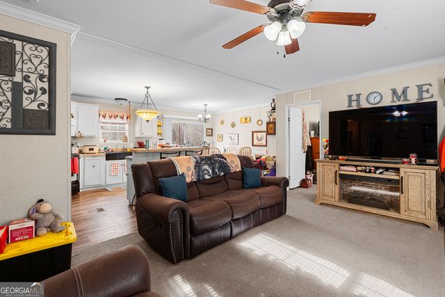 888 Minardi Drive, Hogansville, GA 30230