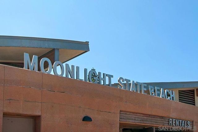 522 4TH STREET A, Encinitas, CA 92024