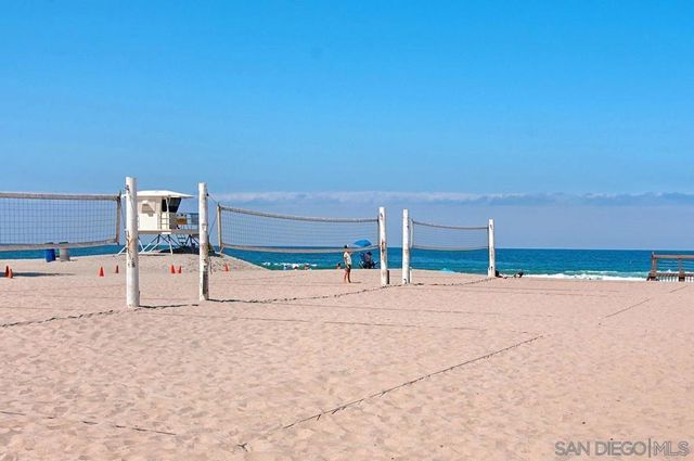 522 4TH STREET A, Encinitas, CA 92024