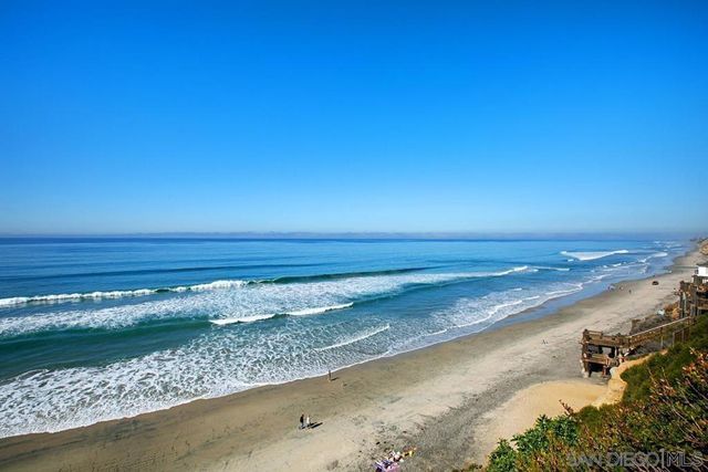 522 4TH STREET A, Encinitas, CA 92024