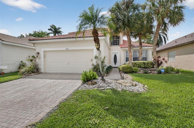 7700 Monarch Ct, Delray Beach, FL 33446