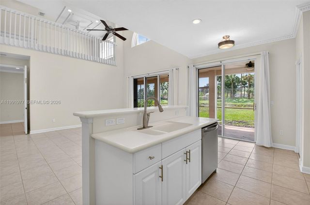 7700 Monarch Ct, Delray Beach, FL 33446