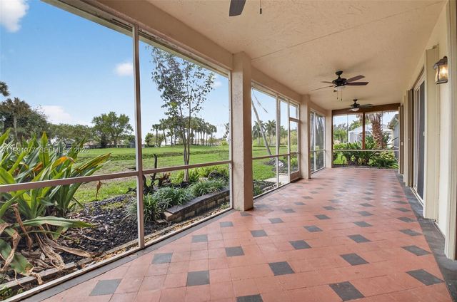 7700 Monarch Ct, Delray Beach, FL 33446