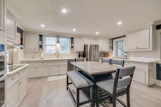 604 Bravo Street, Elizabethton, TN 37643