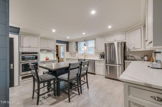 604 Bravo Street, Elizabethton, TN 37643