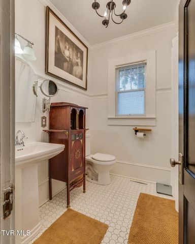 604 Bravo Street, Elizabethton, TN 37643