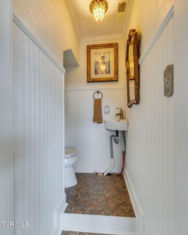 604 Bravo Street, Elizabethton, TN 37643