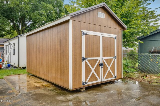 604 Bravo Street, Elizabethton, TN 37643