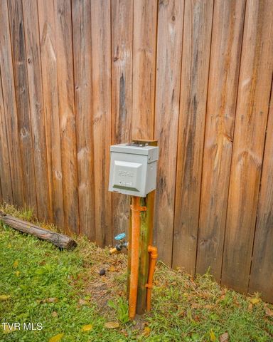 604 Bravo Street, Elizabethton, TN 37643