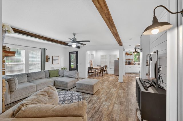 1001 N Seven Points Drive, Kemp, TX 75143