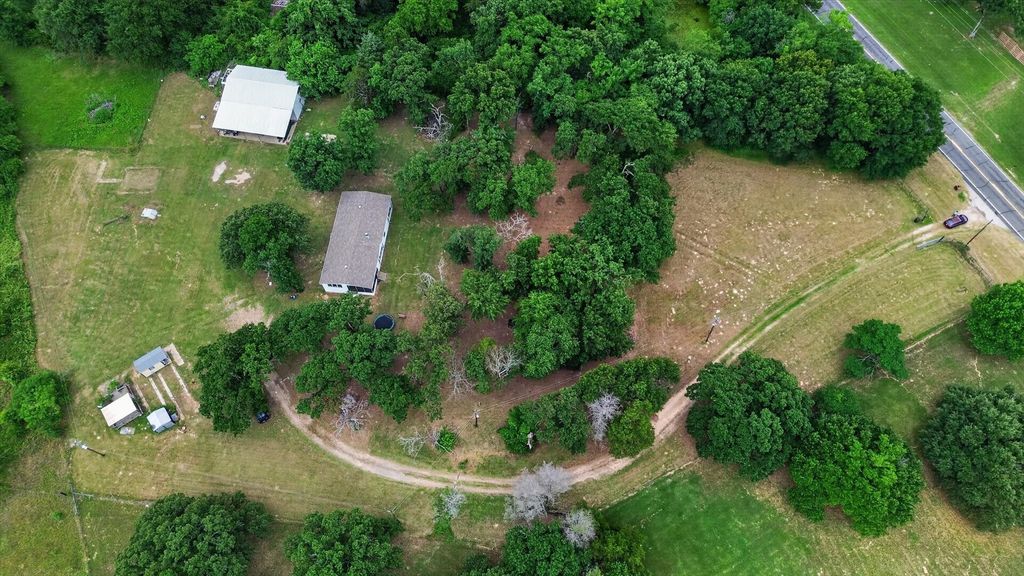 1001 N Seven Points Drive, Kemp, TX 75143