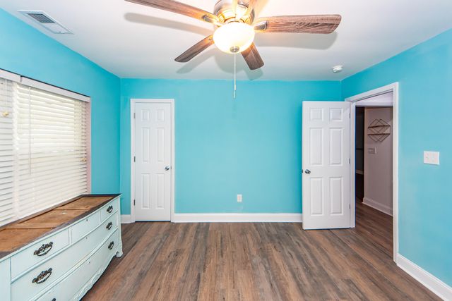 6933 Raymond Avenue, North Charleston, SC 29406