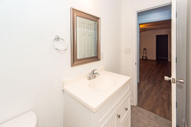 6933 Raymond Avenue, North Charleston, SC 29406