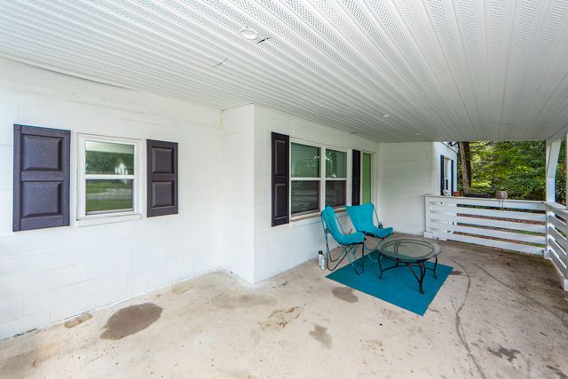 6933 Raymond Avenue, North Charleston, SC 29406