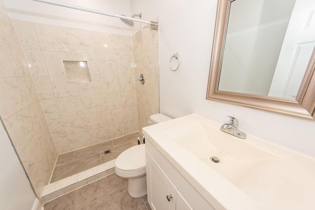 6933 Raymond Avenue, North Charleston, SC 29406