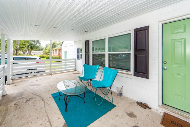 6933 Raymond Avenue, North Charleston, SC 29406