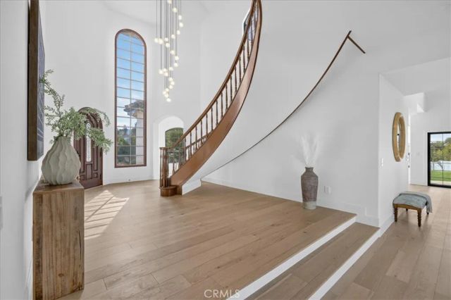 12322 Canyon Terrace, Santa Ana, CA 92705