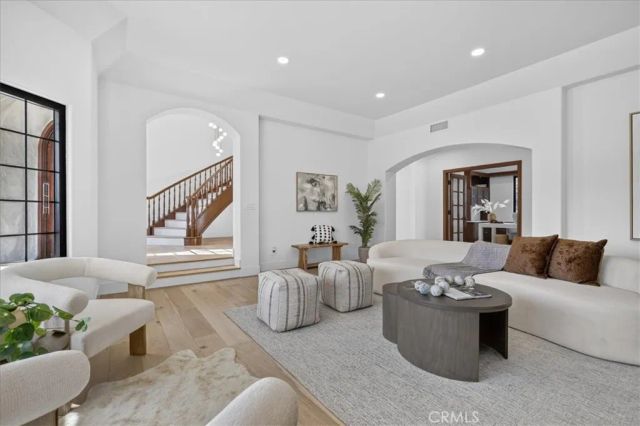 12322 Canyon Terrace, Santa Ana, CA 92705