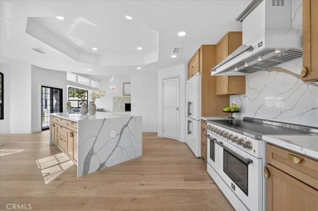 12322 Canyon Terrace, Santa Ana, CA 92705